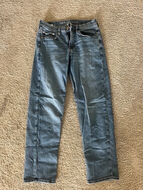 American Eagle Mom Jeans